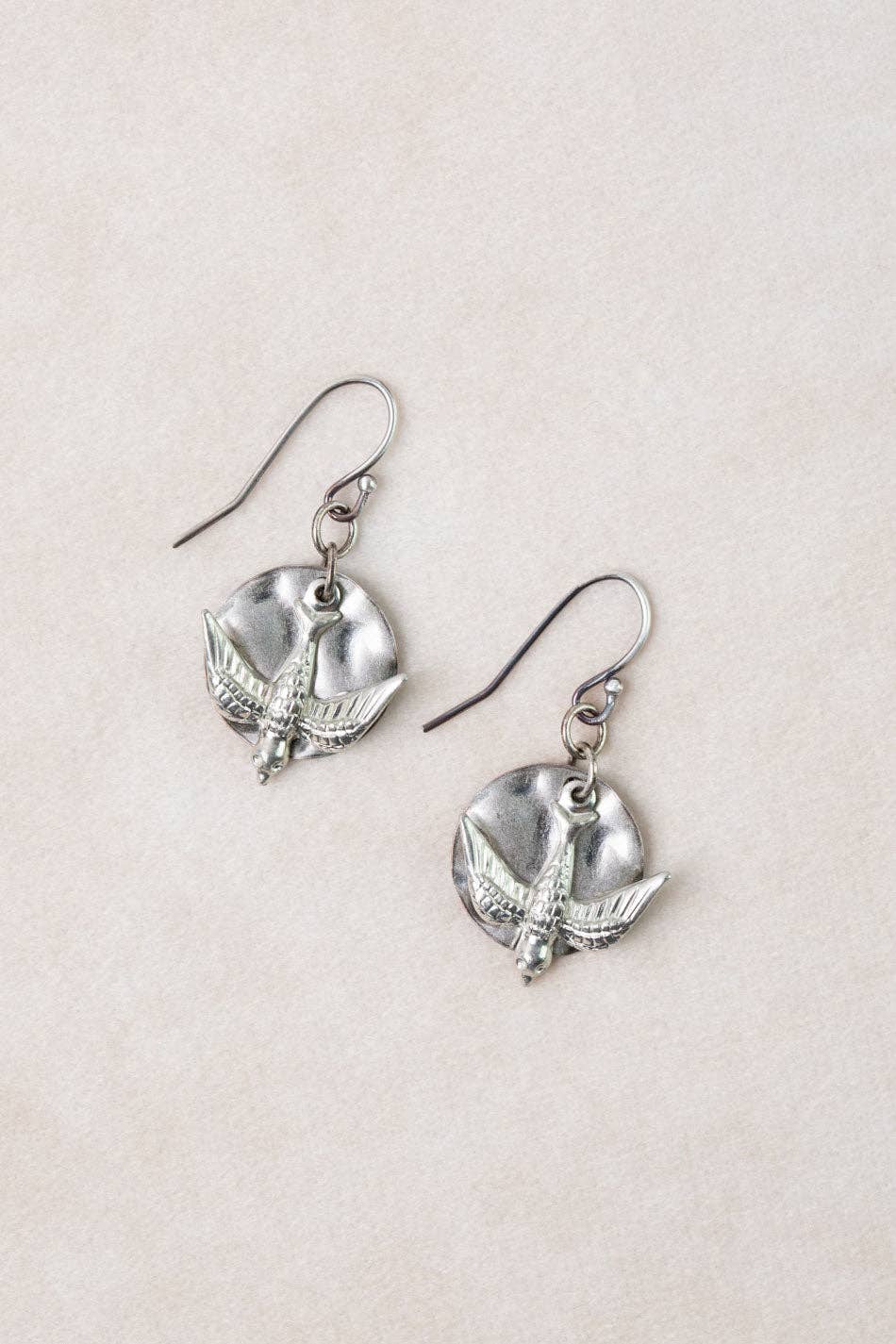 Mint Julep Antique Silver Bird Simple Earrings