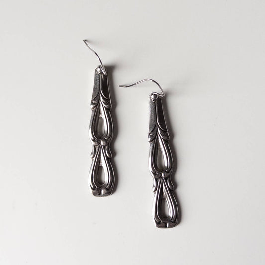 Mid-Length Chandelier Handle Earrings