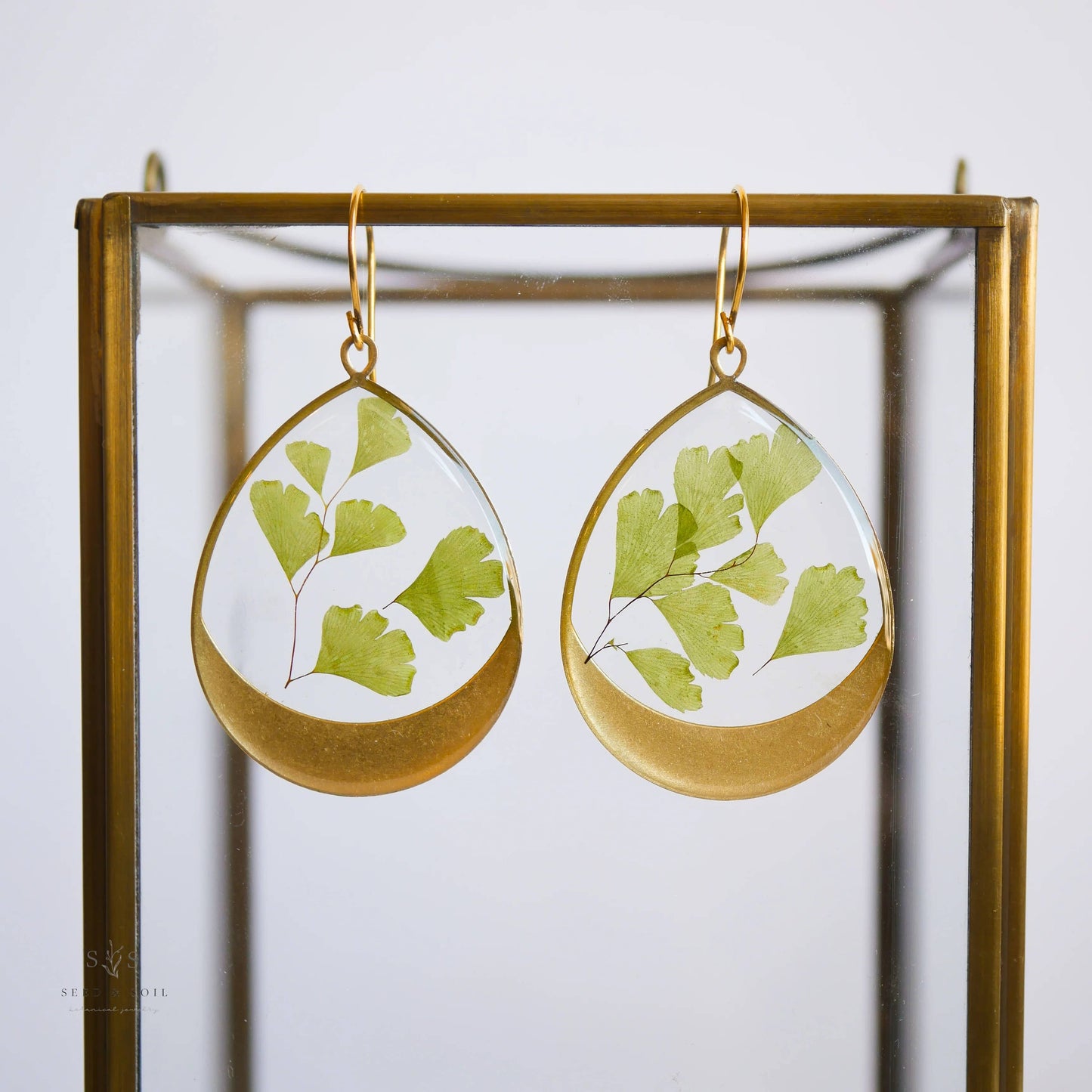 Large Horizon Hoop