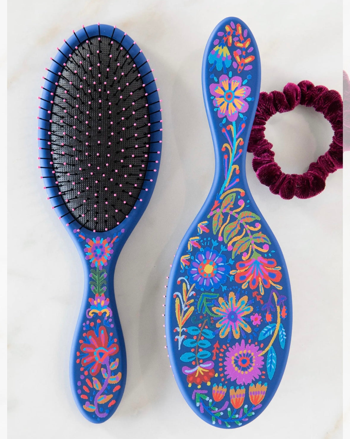Wet/Dry Detangling Brush