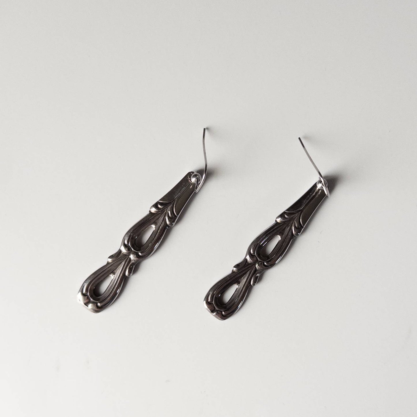 Mid-Length Chandelier Handle Earrings