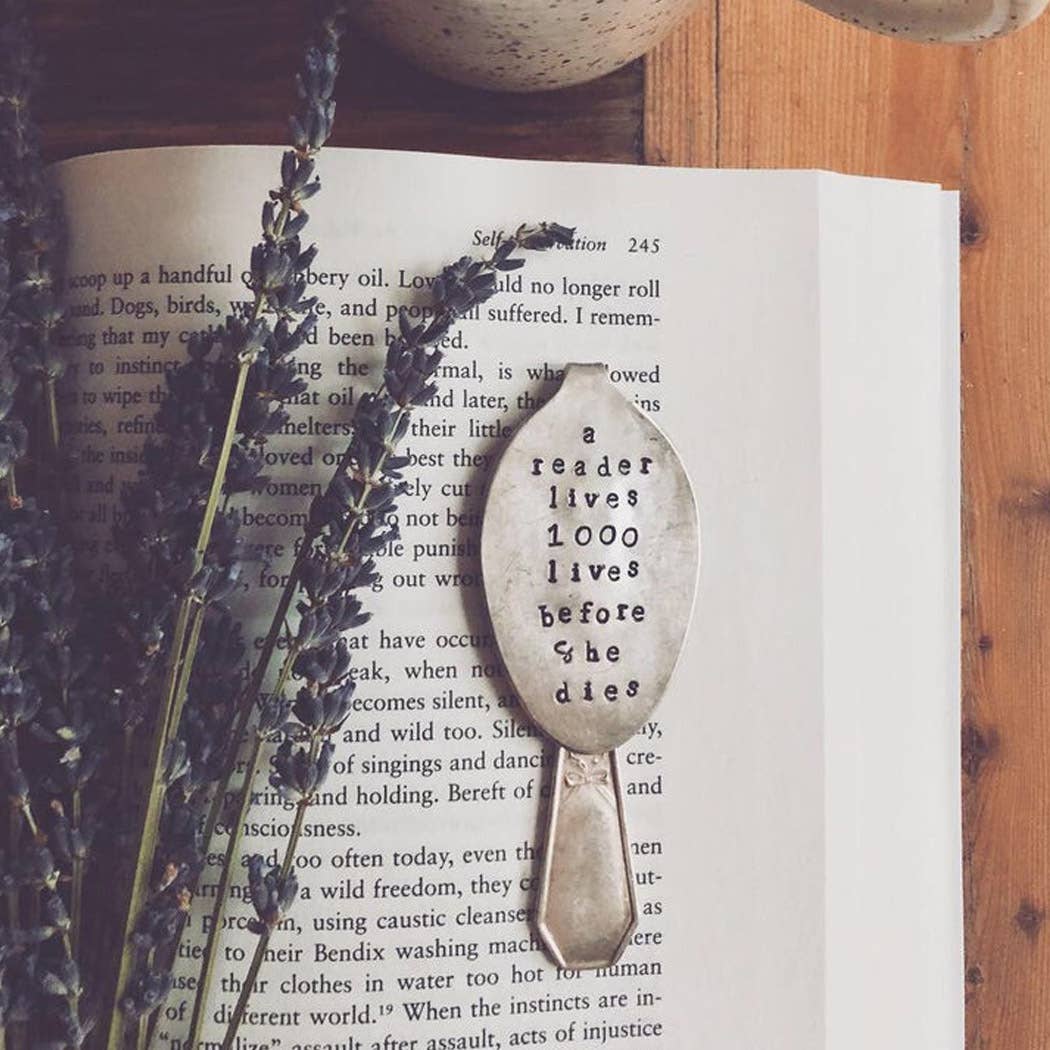 Sweet Thyme Design - 1000 Lives Bookmark