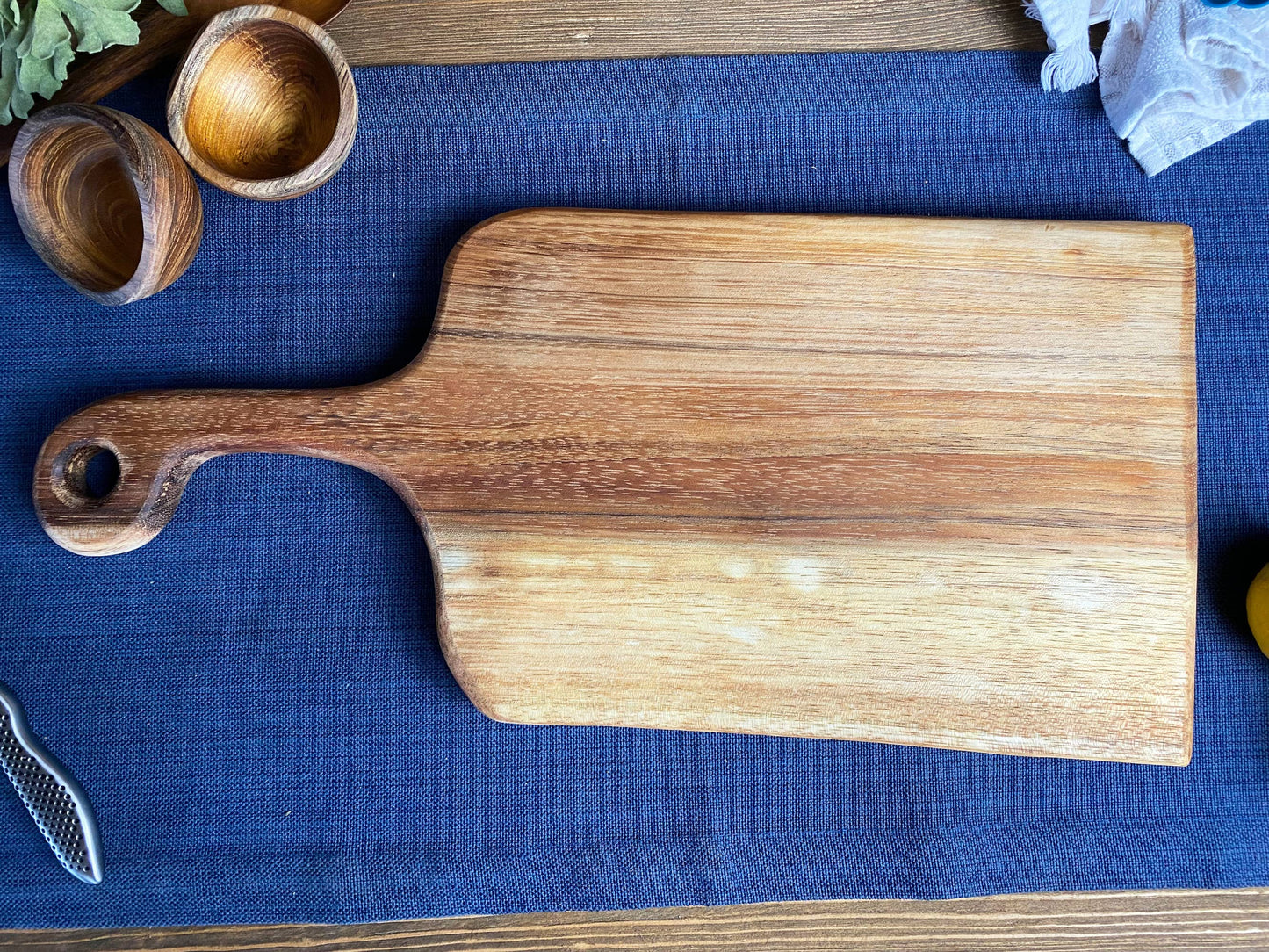Medium Live Edge Board with Handle