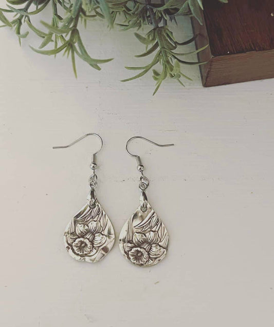Daffodil Teardrop Knife Handle Earrings
