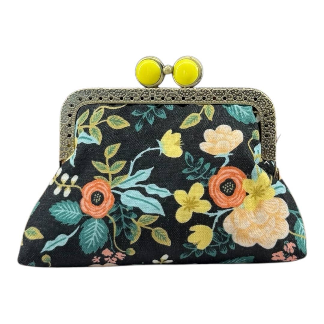 ON THE GO Credit Card Clutch - Birch in Black