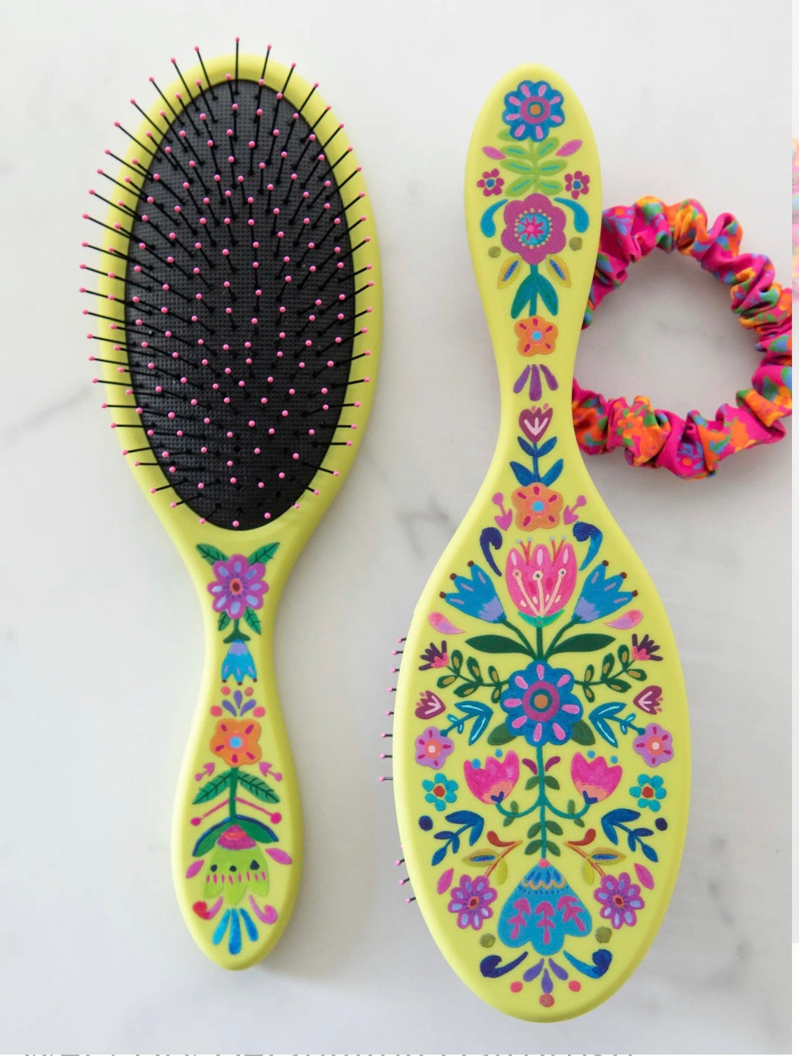 Wet/Dry Detangling Brush