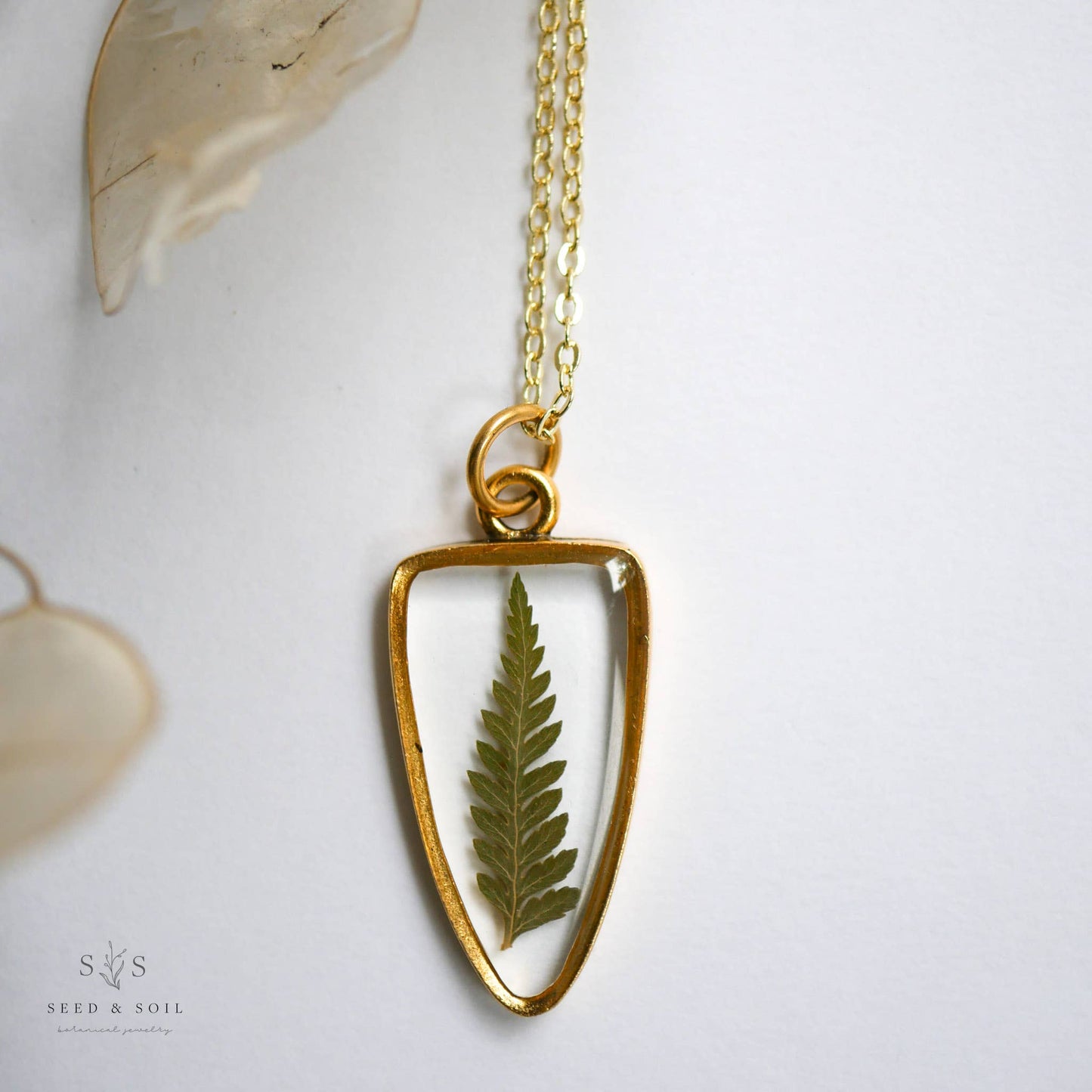 Arrowhead Necklace Fern