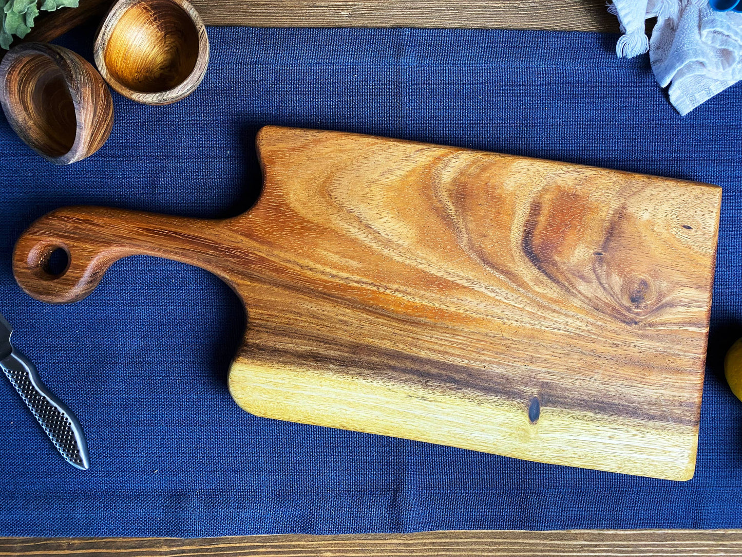 Medium Live Edge Board with Handle
