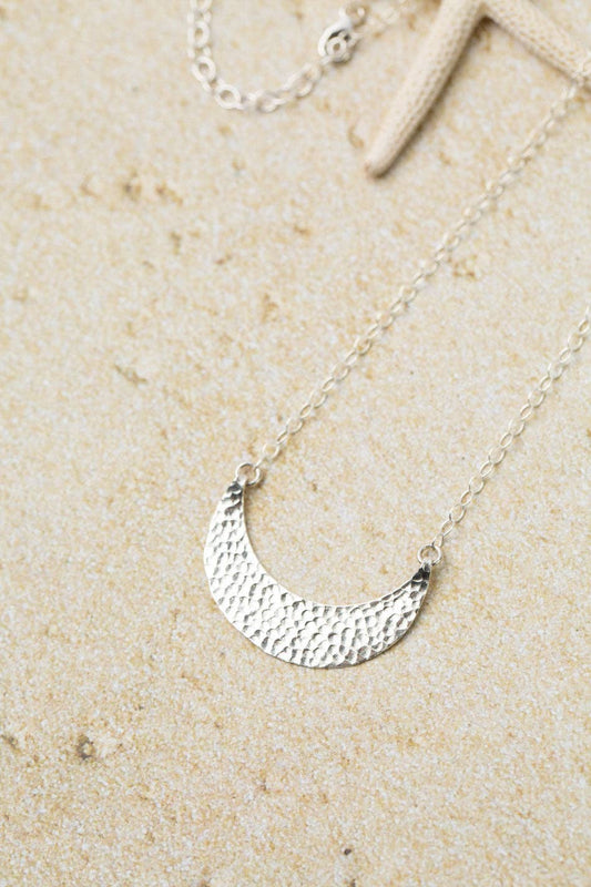 Unity 16.5-18.5" Spiny Oyster With Handmade Hammered Fine Silver Crescent Moon Pendant Simple Necklace