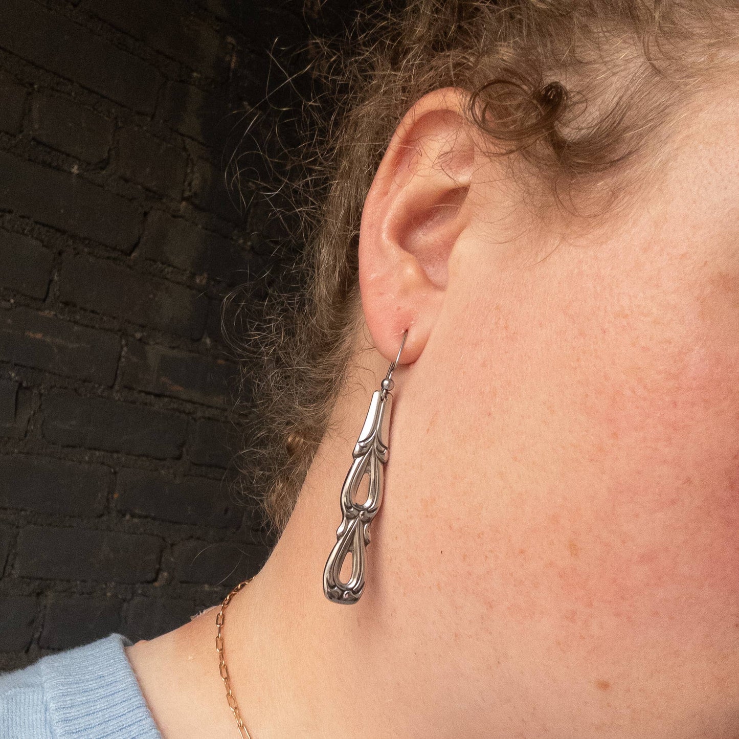 Mid-Length Chandelier Handle Earrings